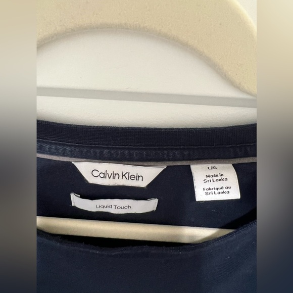 Calvin Klein Liquid Touch TShirt - Picture 5 of 8